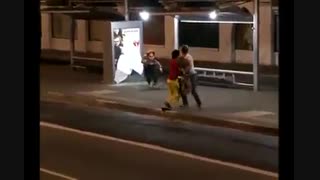 خب یکم بیکار شدم اینم یک کلیپ ترسناک و البت (دوربین مخفی)