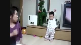 لا لای لای لاییی لا لاییییی لای لای لالای لای من برم بای بای