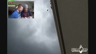 آیا گلکسی نوت 7 از ارتفاع 30متری جان سالم به در می برد؟