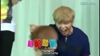 خل بازی اکسو! با صندلی چرخ دار مسابقه میدن! تاعو پخشه زمین میشود!سهون رو ببینین چه خوشحاله^_^