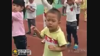 شنبه سه مهر صف مدرسه من درحال ورزش صبحگاهی خخخخ+کسی نمیخواد عاشقان ماه با زیر نویس فارسی چسبیده بزاره یا حداقل لینک زیرنوس بده؟