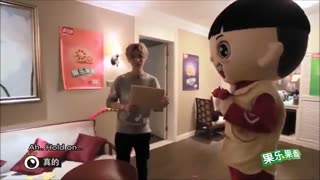 fake-fanfic Luhan reacts to MONSTER MV + Interview