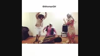 طوری که بقیه میرقصن و طوری که ما میرقصیم!ته خنده