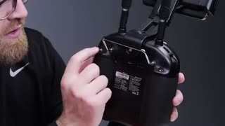 Unbox Therapy - ویدیو آنباکسینگ پهپاد X-Star Premium