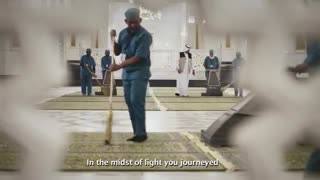 تصاویر واقعا زیبا از شست و شوی خانه خدا