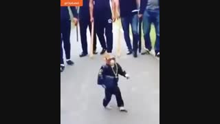 کی کتک می خواد :))