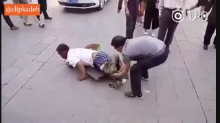 رسوایی گدای معلول