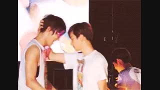 چانبک عیز ریل^_^ بهترین و معروفترین مومنت چانبک ^_^ chanyeol and baekhyun best moment چانیول و بکهیون