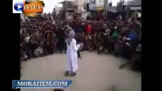قطع کردن مچ دست یک سارق به روش قصابی!