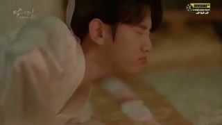 یه صحنه خیلی خنده دار و در ضمن اهممم از بکهیون وزنش در مون لاورز :/