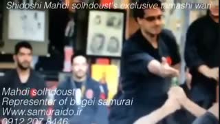 شکستن لبه بطری با شوتو