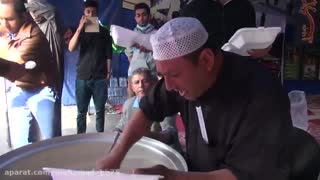 شور و شوق حسینی مواکب و  زوار اربعین حسینی  در مرز  چذابه