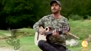 بخش هاى شمال سریال #عاشقانه / پشت صحنه یک پلان که #محمدرضاگلزار در آن مینوازد و می خواند