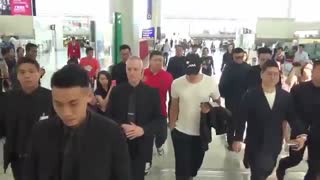 Rain Leave Hong Kong Airport 27.10.2016