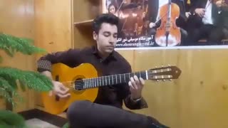 اجرای گیتار استاد امیر کریمی - آموزشگاه شورانگیز اصفهان