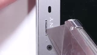 تست مقاومت بدنه سونی اکسپریا XZ