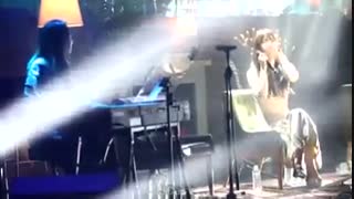 گریه کردن سوزی در اولین فن میتینگ