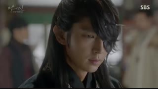 سریال عاشقان ماه  سکانس های اولیش  یادش بخیر خیلی قشنگه