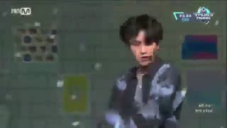 اجرای lucky one از اکسو