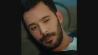 وقتی عمر به دفنه با عشق نگاه میکنه