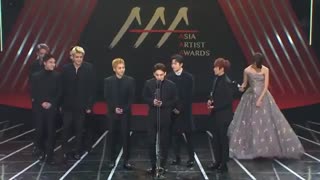 YoonA snsd + BaekHyun+ EXO Win Popularity AwardsAsia Artist Awards 2016