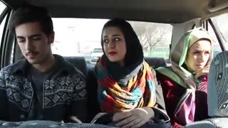 برخورد دوگانه دختر با پسر در واقعیت و فضای مجازی