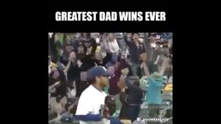 اینم از خود گذشتگی پدر ها خیلی جالبه حتما ببینید