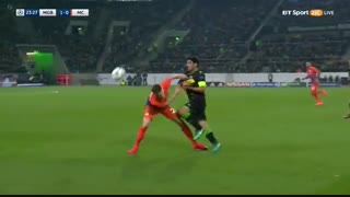 خلاصه بازی:  گلادباخ  1 - 1  منچسترسیتی