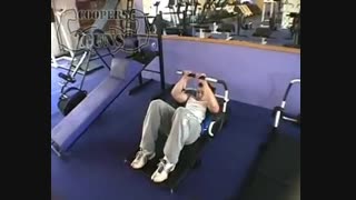 نمایش فیلم آموزش حرکات بدنسازی شکم کرانچ با دستگاه