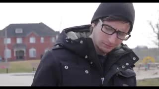 یک فوت معذرت خواهی. نسیم عسگری (فیلم کوتاه)