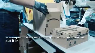 حمل و بسته‌بندی کالا توسط ربات‌ها در انبار آمازون