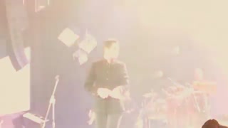 محسن یگانه#کنسرت 12 آذرماه#95#بوسیدن سعید کوچولو عزیز#طرفدار