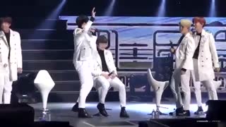 وقتی جانگ کوک میخاد کوریای boy meets evil جی هوپ رو تقلید کنه و کمرش رو میشکونه