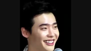 لی جونگ سوک ادا در میاره عخخخخشششش