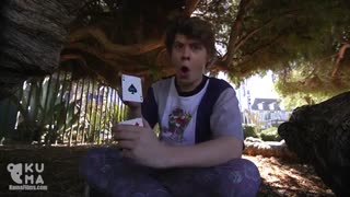 هیپنوتیزم Cardistry بچه
