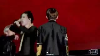 bts.no more dream ..v focus ..فوکوس وی از اجرای بنگتن