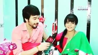 وایییییی این خیلی باحال مانیش به جیگسا میگه بچه هامونو باهم بزرگ کنیم