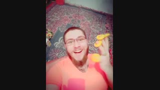 آخر خنده : اینجوری باید پُفک خورد ، فیلم گرفتم ببینید