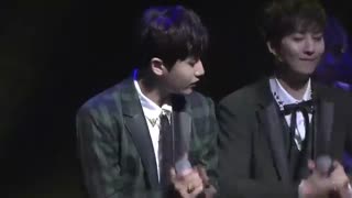 اجرای اهنگ La La Laاز ss301 با زیرنویس فارسی