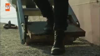 قسمت اول سریال ترکی این شهر از پشت سرت میاد با بازی کرم بورسین