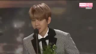 Suzy & BAEKHYUN exo - Win Golden Disk Award 2017