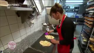 اینو نگاه کن اگه تونستی نخند D: