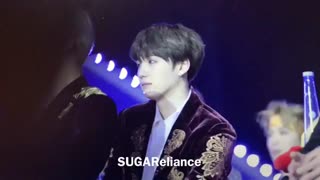 شوگا در مراسم دیروز،وااااااای چقدر دلم برای شوگولم تنگیده بود