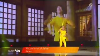 بروسلی متولد شد!!!!!