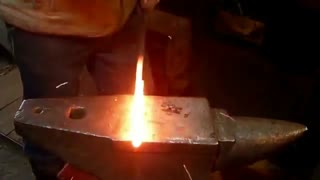 ساخت چاقوی بسیار زیبا با زنجیر موتور سیکلت