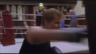 Bradley Jamesعاشق این بازیگره ام پشت صحنه مرلین