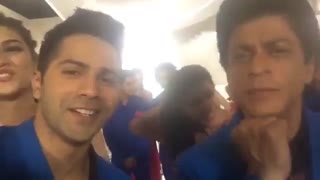 سلاااااااااااااااااااااام .. ایا هنوز هم من و میشناسید ؟ اصلا کسی من و یادش هست؟