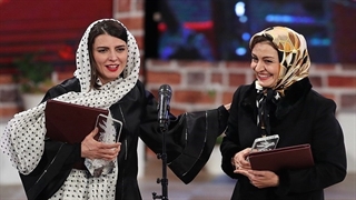 سیمرغ بهترین بازیگر نقش اول زن : لیلا حاتمی و مریلا زارعی