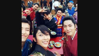 میکس تصاویر سوهیون  و بکهیون در سریال عاشقانه ماه با اهنگ ته یون..،،