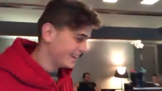 Martin Garrix in LA Studio plays New Track